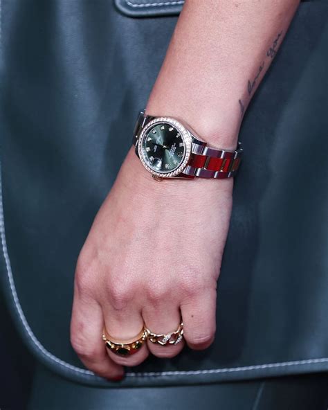 frauen stehen auf rolex